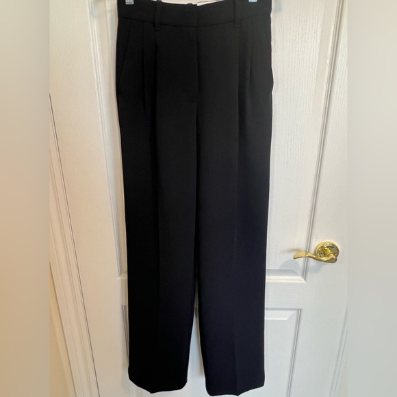 Aritzia Effortless Pants - Picture 1 of 3